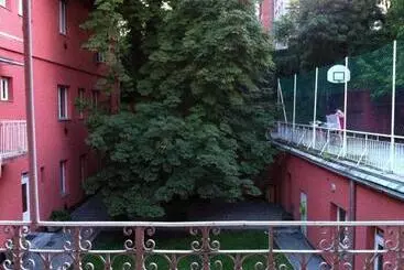 Season Hostel