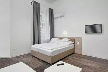 William S Guesthouse And Hostel