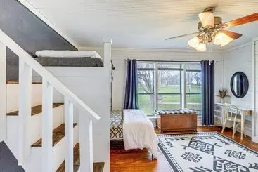 Cabane 14 Acres W/ Pond Access: Farmhouse In Temple!