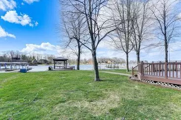 Mökkimajoitus House On Paw Paw Lake W/ Private Dock!