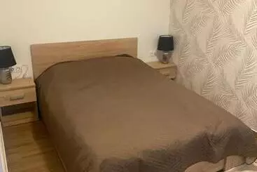 カプセルホテル Beugró Lak