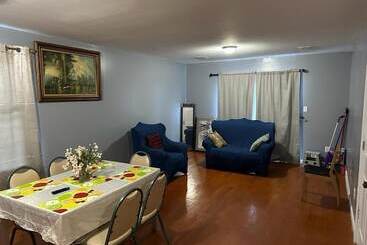 پانسیون Room E Divine Villa 5mins To Ewr