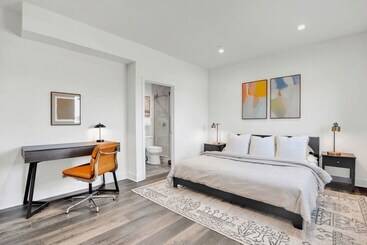 کلبه Downtown Delight By Avantstay 10min To Staples