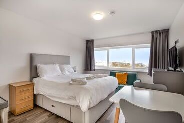 公寓式酒店  Late Rooms At North Devon Resort