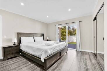 بيت ريفى Martha By Avantstay Brand New La Valley Home