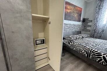 ペンション Our Guest House