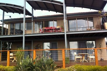 Corinella On The Esplanade Bed & Breakfast