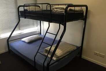 Down Under Hostels Surfers Paradise