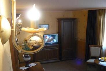 ホテル Guest Rooms Bela Neda