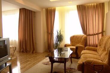 ホテル National Palace Wine & Spa