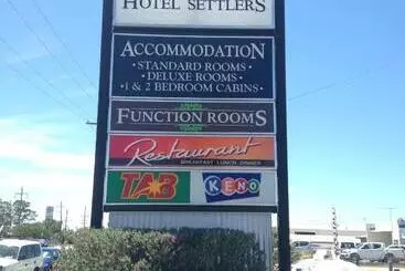 Hotel Settlers