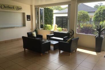 Motel Roma Explorers Inn