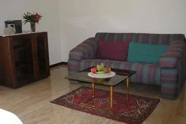 Bed And Breakfast Groane