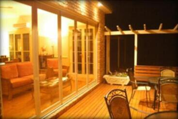 مبيت وإفطار Pericoe Retreat