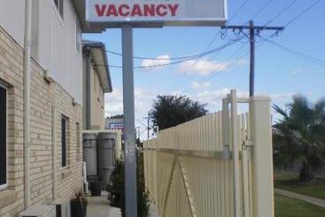 Molika Springs Motel