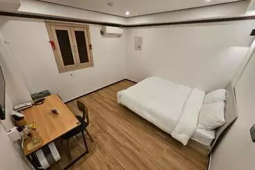 Hotel Jeong Ansan Seonbu