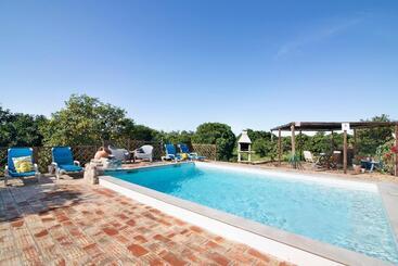 Bed & Breakfast Quinta Tapada Dos Machados