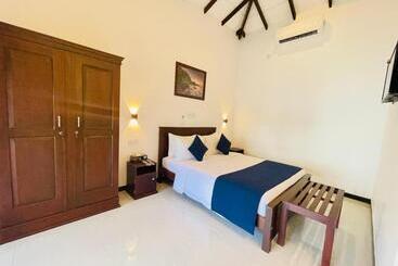 فندق Downsouth Cabanas