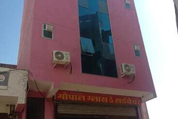 Hotell Laddu Gopal Guest House