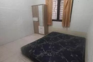 Hotelli Oyo 93836 Budi Residence 1