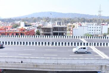 Hotell Adarsh Residency