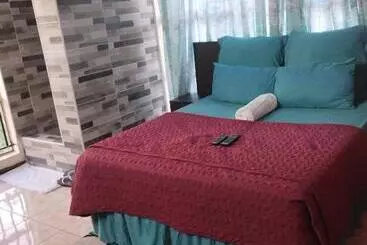 Majatalo Comfort Zone Guest House