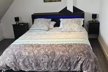 ペンション Madame