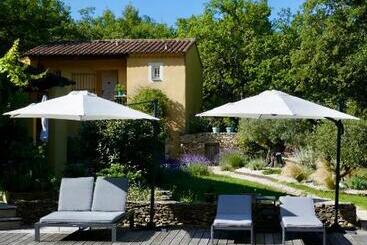 펜션 Pierres Blanches