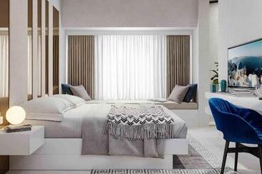 אתר נופש Santorini Blue Lux