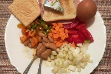 تختخواب و صبحانه Cozy Hotel With Breakfast