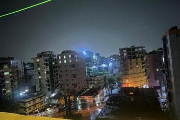 تختخواب و صبحانه The Central Heartbeat Haven Intercity