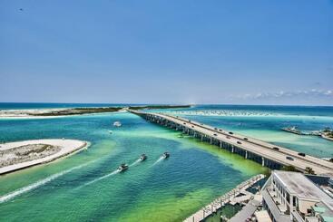 هتل آپارتمان Bright, Corner Unit With Incredible Gulf And Sunset Views!