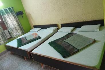 Gayatri Guest House Haridwar Near Railway Station   Ganga Ghat   Best Hotel In Haridwar