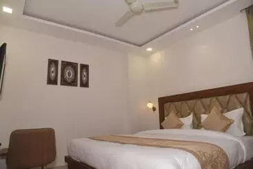 Hotelli Lawang Signage