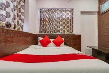 Hotel Oyo Lastay Budget Rooms