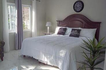 پانسیون Sashamani Ville