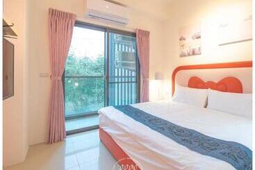 هتل آپارتمان 宜蘭曼曼玩民宿包棟