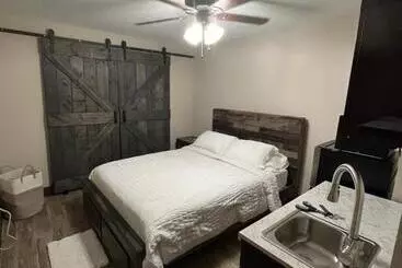 Majatalo Cozy Studio Apartment With Private Entrance And Patio