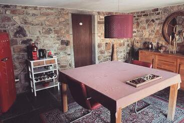 پانسیون L Eden   Suite Privative Avec Jacuzzi Et Sauna