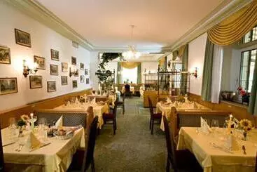Hotel Albergo Al Cervo   Gasthof Zum Hirschen