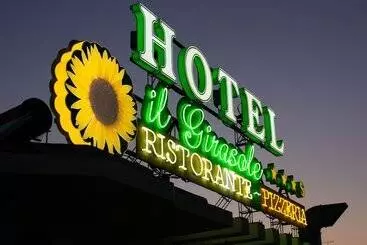 ホテル Il Girasole