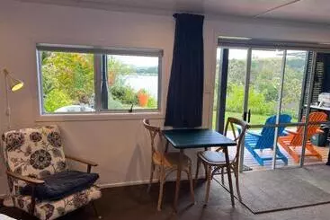 Aamiaismajoitus (B&B) Brophys Beach Studio