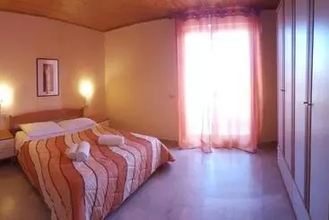 هتل آپارتمان Resort Eloisa