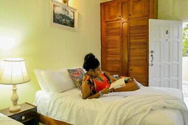 هتل Sands Great Bay