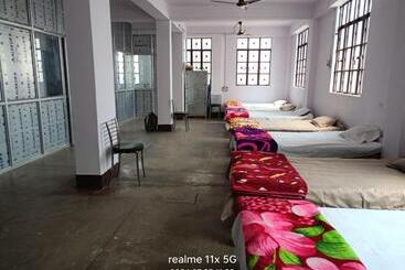 هتل Muzaffarpur Guest House