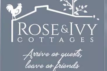 ペンション Rose And Ivy Cottages