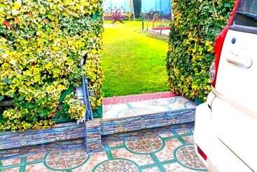 Pensjonat Ainoor Cottage