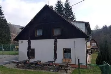 Majatalo Penzion U Skrblika