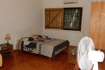 Bed and Breakfast Sarl Mayoume