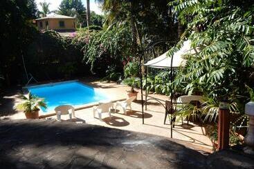 ベッドアンドブレックファースト Sarl Mayoume